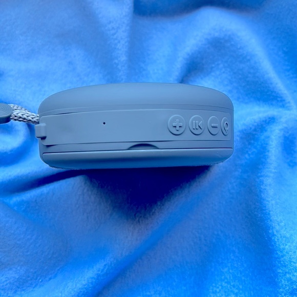 Portable speaker loud - Picture 3 of 4